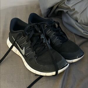 Nike Women’s Black and White Athletic Shoes